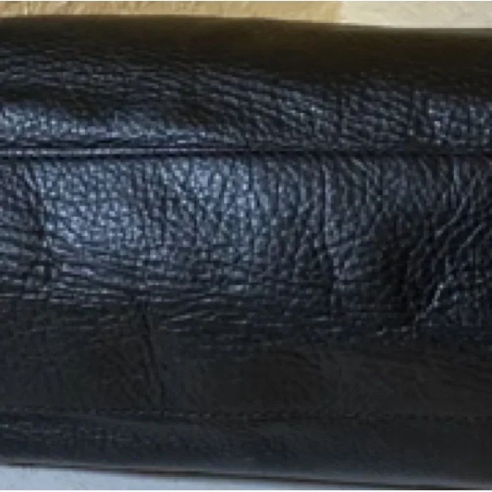 MICHAEL KORS Hamilton Traveler Belted Tote Black Pebbled  Leather Handbag